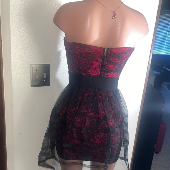 Betsey Johnson Strapless Red and Black Dress with Tulle Skirt - Picture 7 of 12